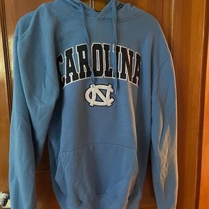 UNC SWEATSHIRT IN PERFECT CONDITION